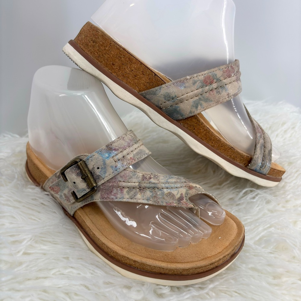 Clarks Collection BRYNN MADI
SAND INTEREST Comfort Sandals Women 7.5 M Neutral - Picture 3 of 9